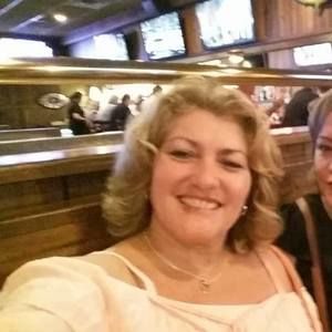 Meet your Posher, Gisela